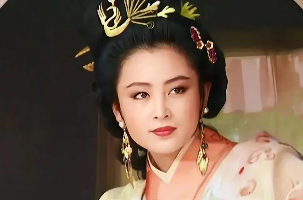 内娱第一美人 林青霞 王祖贤 李嘉欣 关之琳 张曼玉 周慧敏 陈红 刘亦菲_与林青霞齐名的女明星